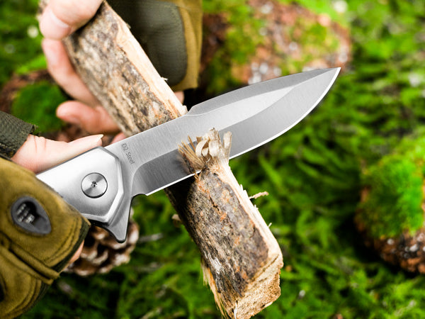 NedFoss BEAST Klappmesser, 10cm D2 Stahl Klinge, großes Taschenmesser, G10 Handle, Scharfes Einhandmesser mit Scheide