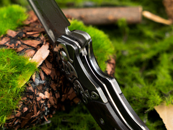 LOTHAR RHAEGAL Damast Klappmesser, Hochwertig Taschenmesser Outdoor aus 67 Lagen VG10 Damaststahl, Premium Damast Taschenmesser mit Holzgriff für Jagd, Ideal als Sammlung & Geschenk (Rosenholz)