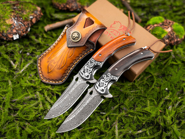 LOTHAR RHAEGAL Damast Klappmesser, Hochwertig Taschenmesser Outdoor aus 67 Lagen VG10 Damaststahl, Premium Damast Taschenmesser mit Holzgriff für Jagd, Ideal als Sammlung & Geschenk (Rosenholz)